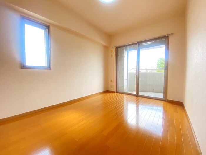 物件内観写真19　(居室)