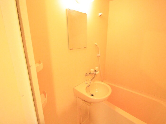 物件内観写真11　(洗面)
