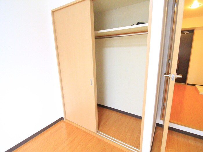 物件内観写真13　(収納)