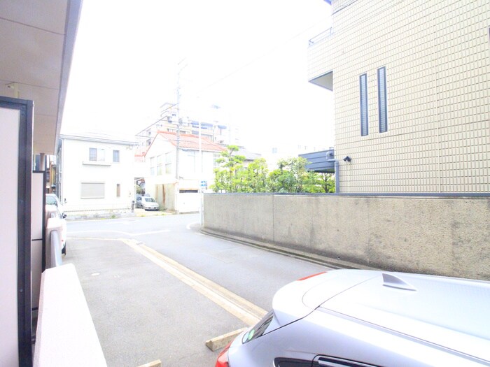 物件内観写真22　(室内からの展望)