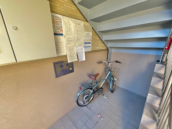 物件外観写真6　(駐輪場)
