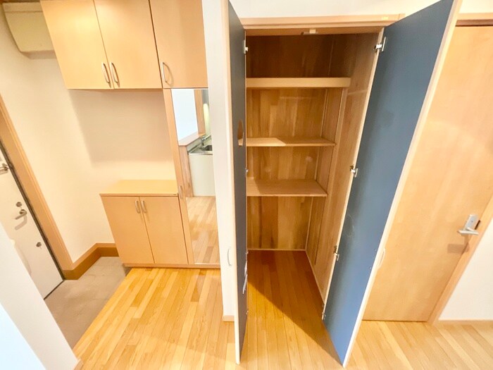 物件内観写真11　(収納)