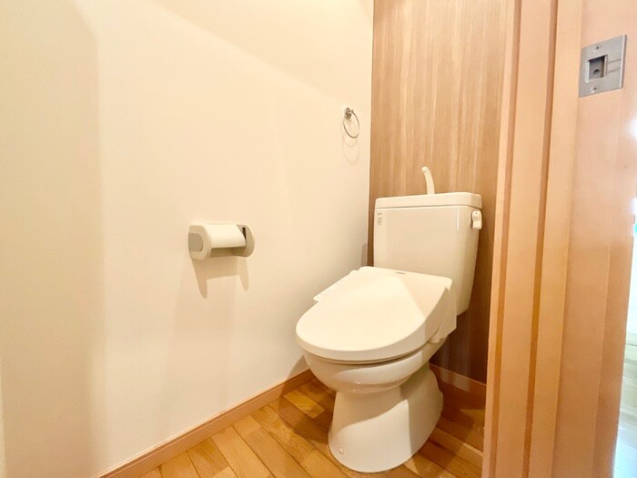 物件内観写真15　(トイレ)