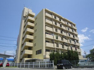 明川マンション外観写真