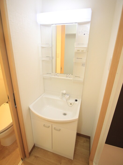 物件内観写真11　(洗面)