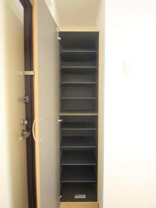 物件内観写真14　(靴箱)