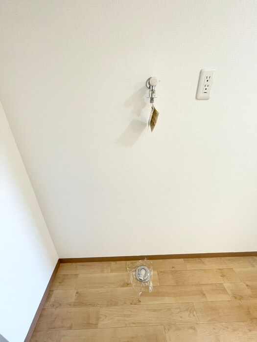 物件内観写真20　(洗濯機置場)