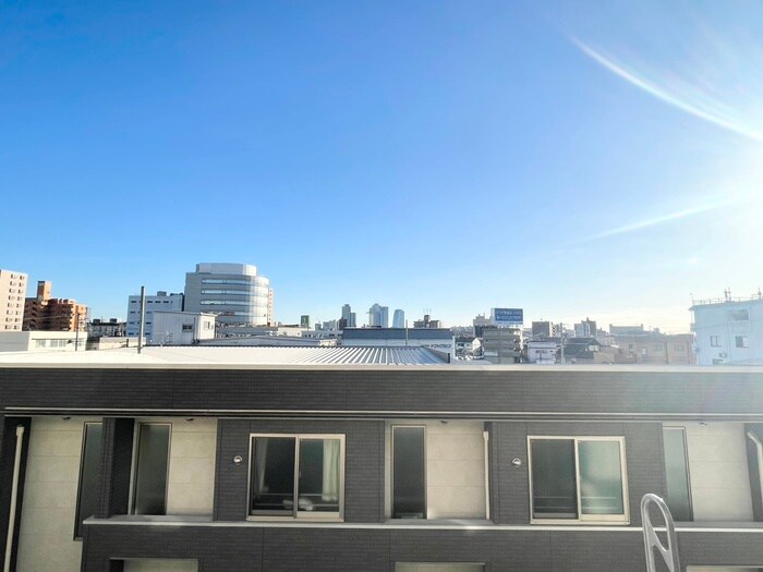 物件内観写真22　(室内からの展望)