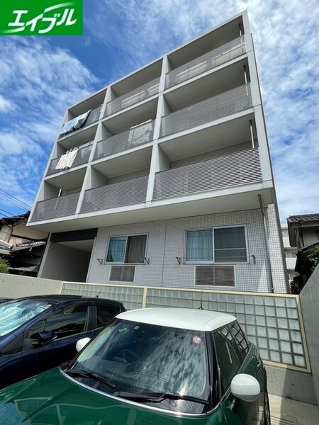 ＦＵＬＬＨＯＵＳＥ外観写真