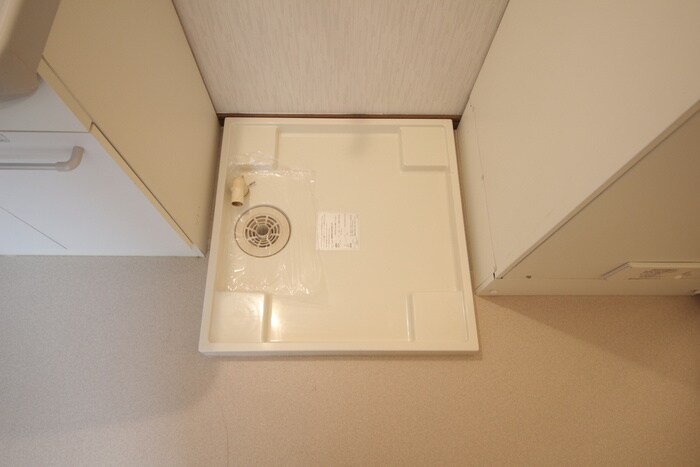 物件内観写真13　(洗濯機置場)