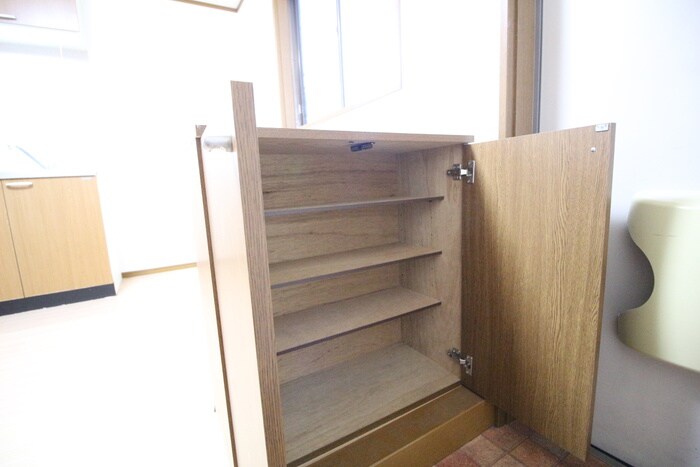 物件内観写真14　(靴箱)