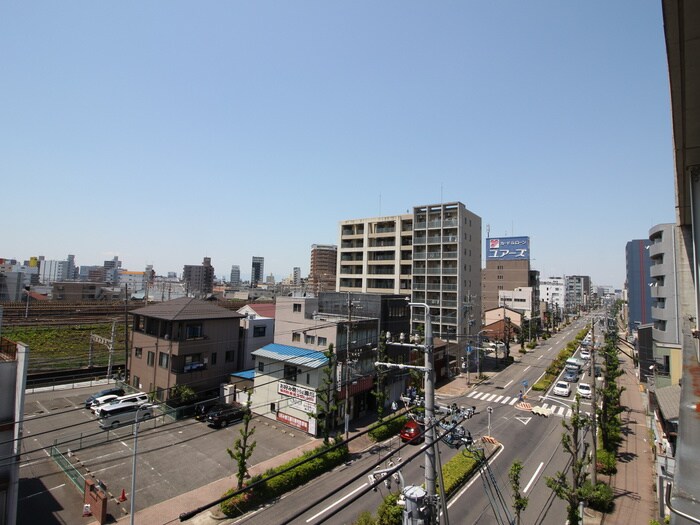 物件内観写真19　(室内からの展望)