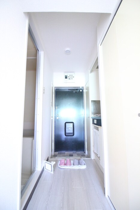 物件内観写真10　(廊下)