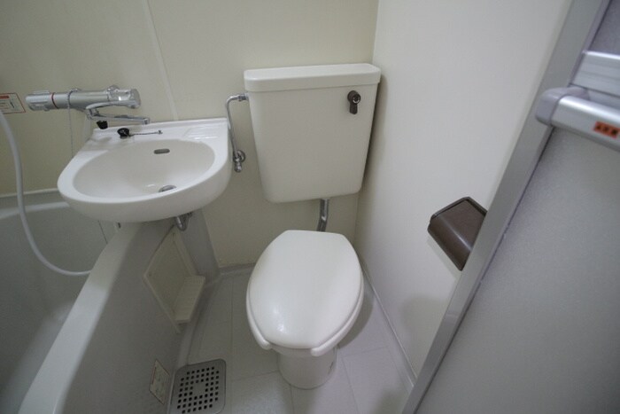 物件内観写真12　(トイレ)