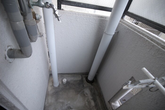 物件内観写真13　(洗濯機置場)