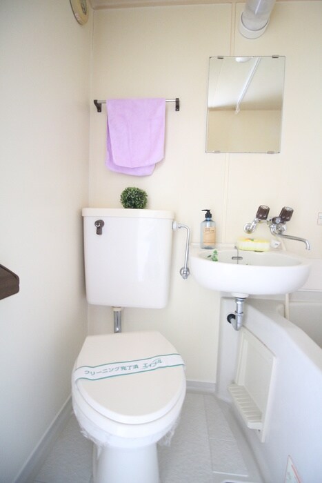 物件内観写真13　(トイレ)