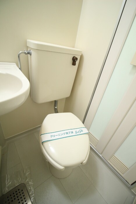 物件内観写真14　(トイレ)