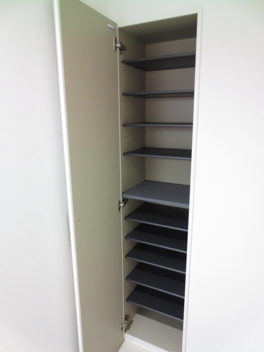 物件内観写真15　(靴箱)