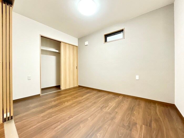 物件内観写真8　(居室)