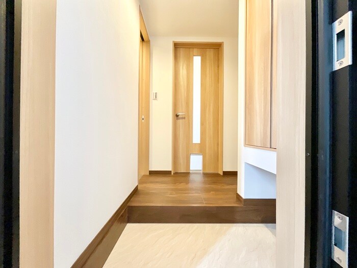 物件内観写真18　(廊下)