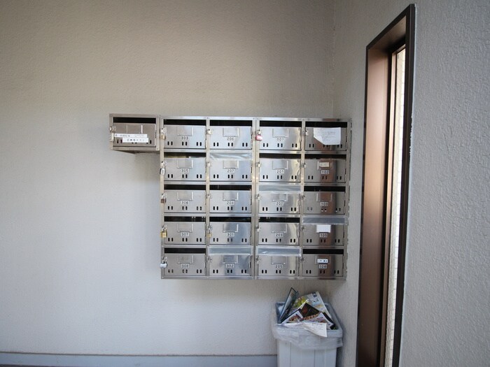 物件外観写真6　(建物設備)