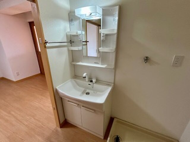 物件内観写真12　(洗面)