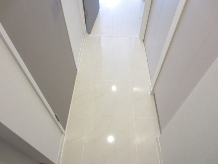 物件内観写真11　(廊下)