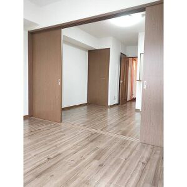 物件内観写真7　(居室)