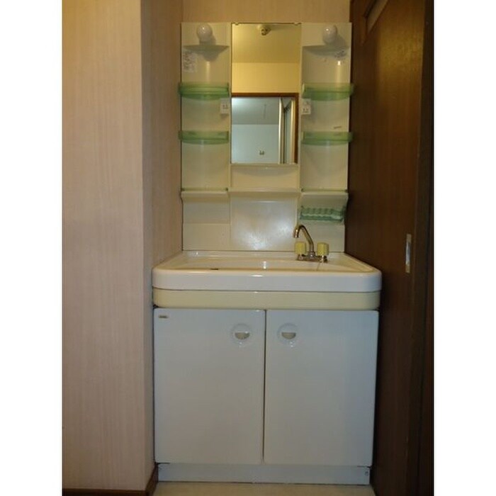 物件内観写真9　(洗面)