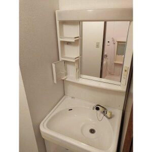 物件内観写真13　(洗面)