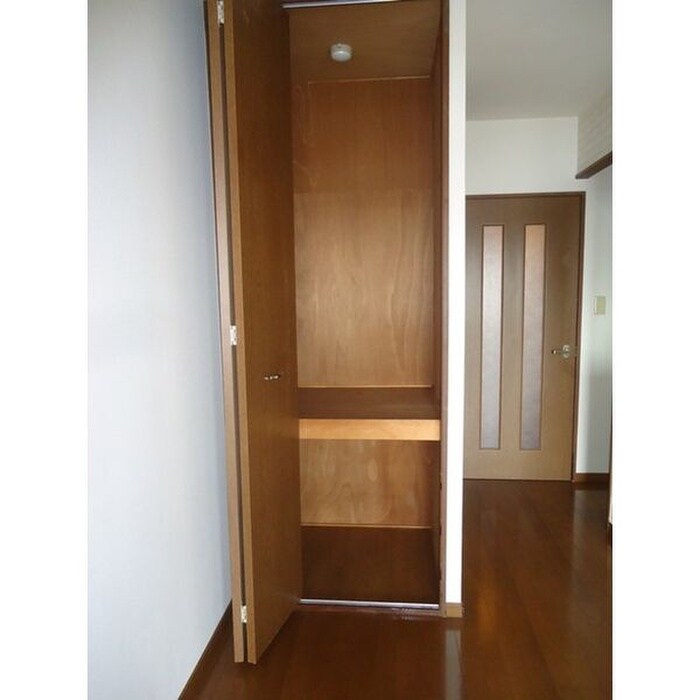 物件内観写真15　(収納)