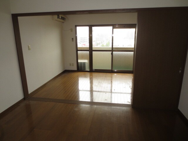 物件内観写真15　(居室)