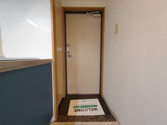 物件内観写真16　(玄関)