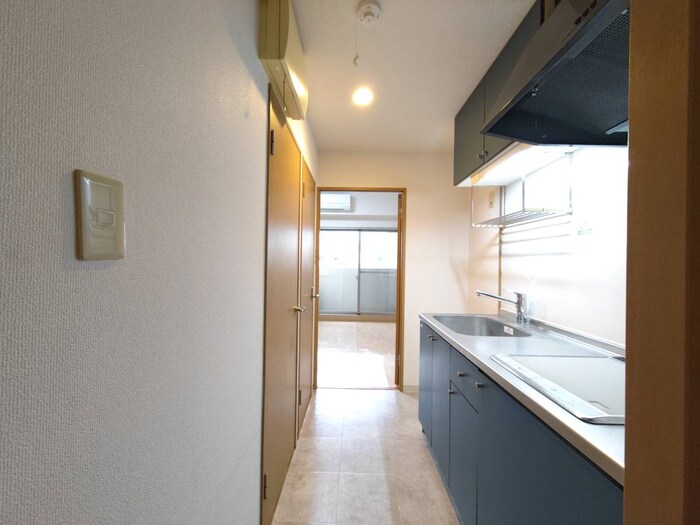 物件内観写真18　(廊下)