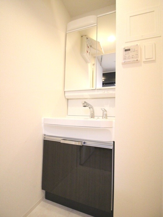 物件内観写真11　(洗面)