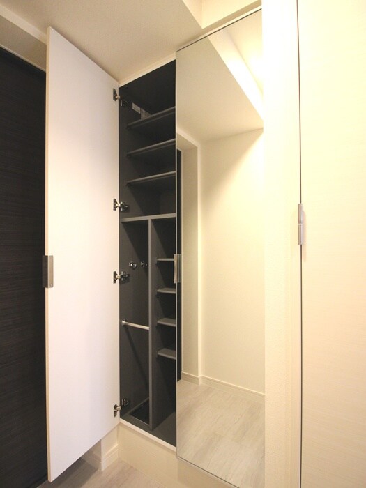 物件内観写真16　(靴箱)