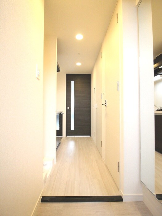 物件内観写真17　(玄関)