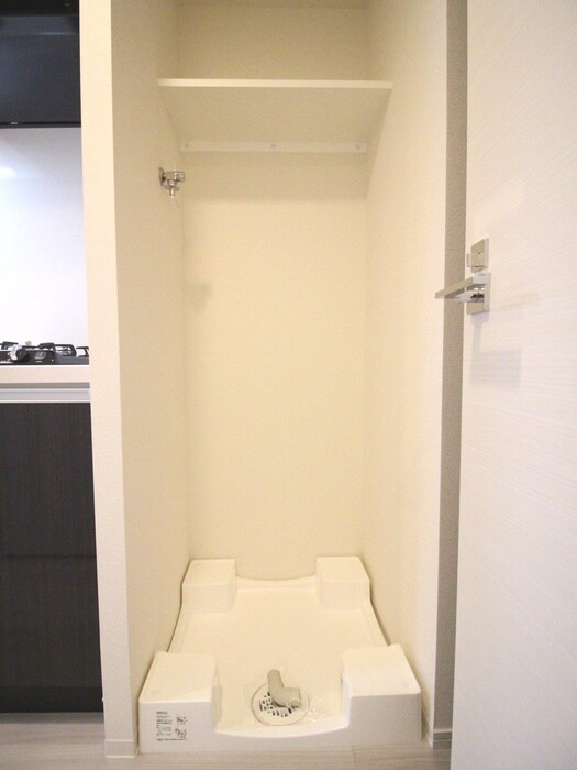 物件内観写真19　(洗濯機置場)