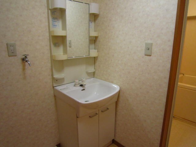 物件内観写真11　(洗面)