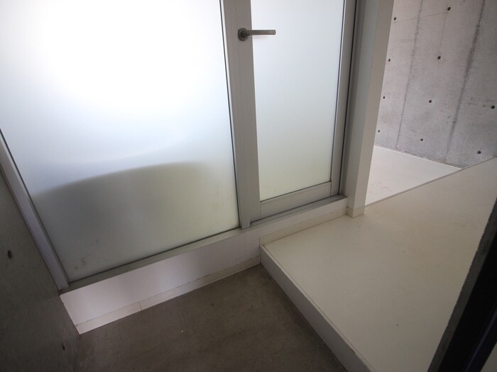 物件内観写真15　(玄関)