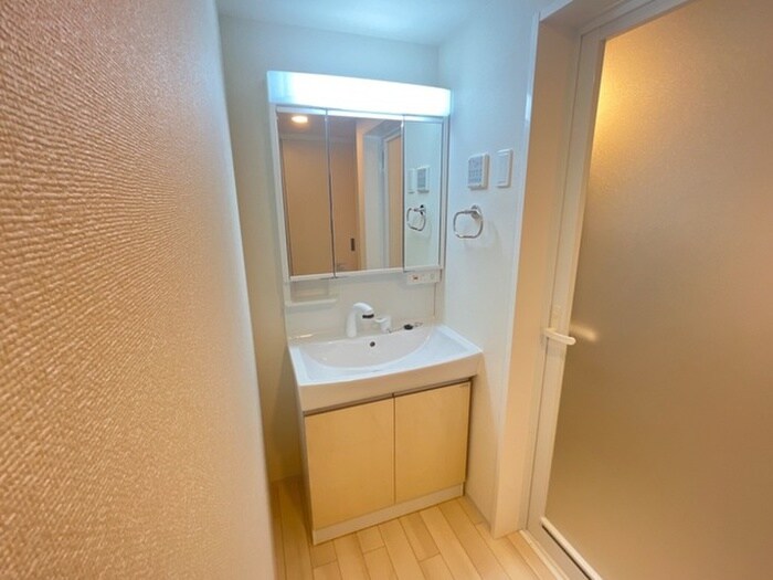 物件内観写真9　(洗面)