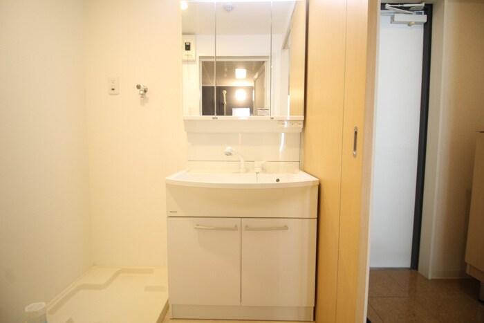 物件内観写真11　(洗面)