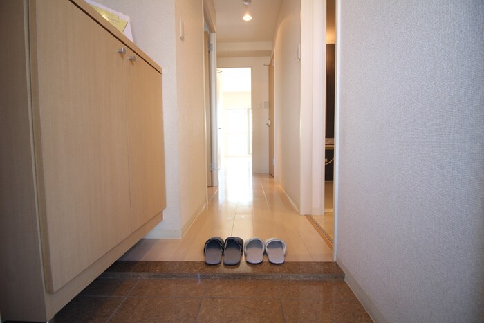 物件内観写真15　(玄関)