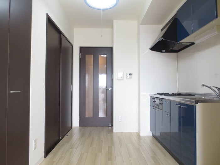 物件内観写真8　(内観写真)