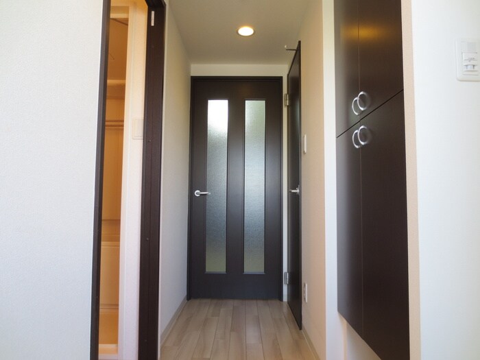 物件内観写真20　(廊下)