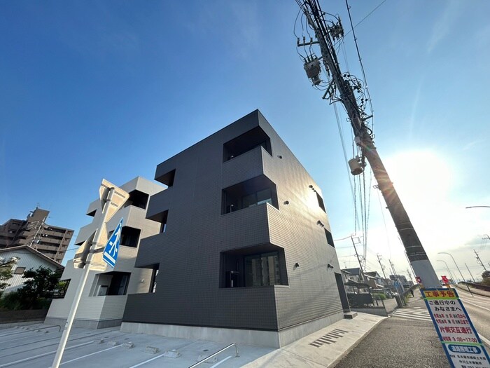 物件外観写真1　(外観写真)