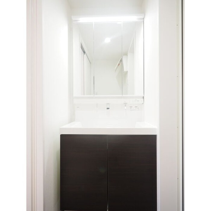 物件内観写真9　(洗面)