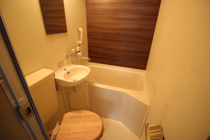 物件内観写真12　(バス／シャワールーム等)