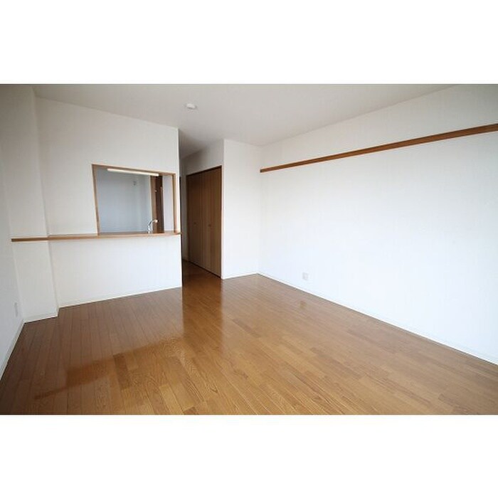 物件内観写真4　(居室)