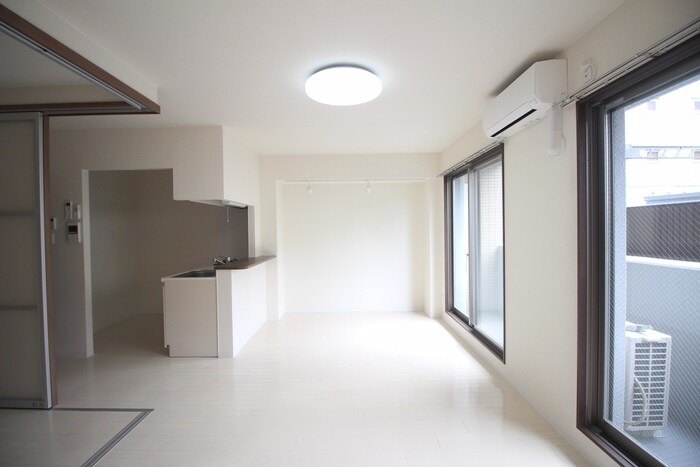 物件内観写真21　(居室)